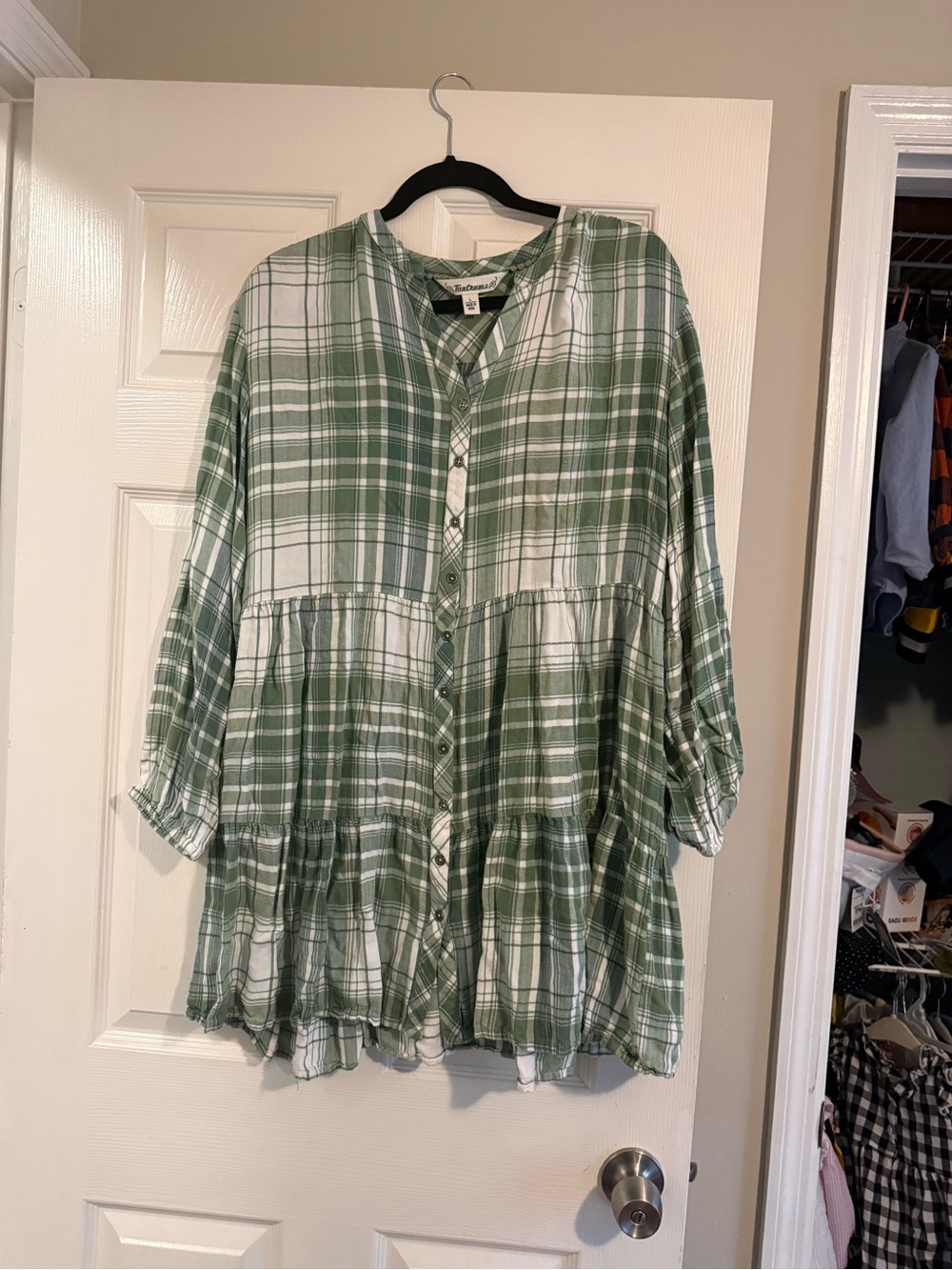 Green and White Plaid mini dress large. This dress is short!!